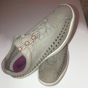 Bionica Marea Women’s Slip-On Sneaker Mist Grey Color Sz 7.5M